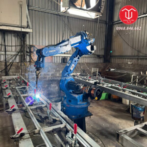 Robot hàn tự động